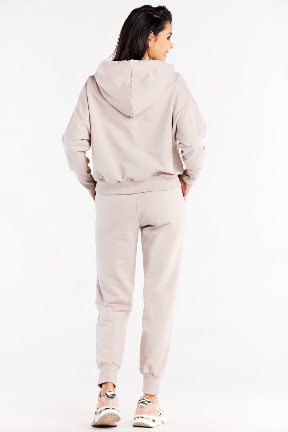 Spodnie Dresowe Model M319 Beige - Infinite You188045 - Beżowy - obrazek 3