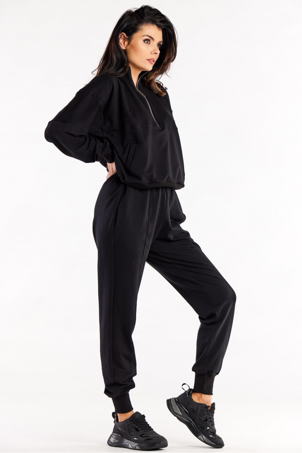 Spodnie Dresowe Model M317 Black - Infinite You188050 - Czarny - obrazek 2