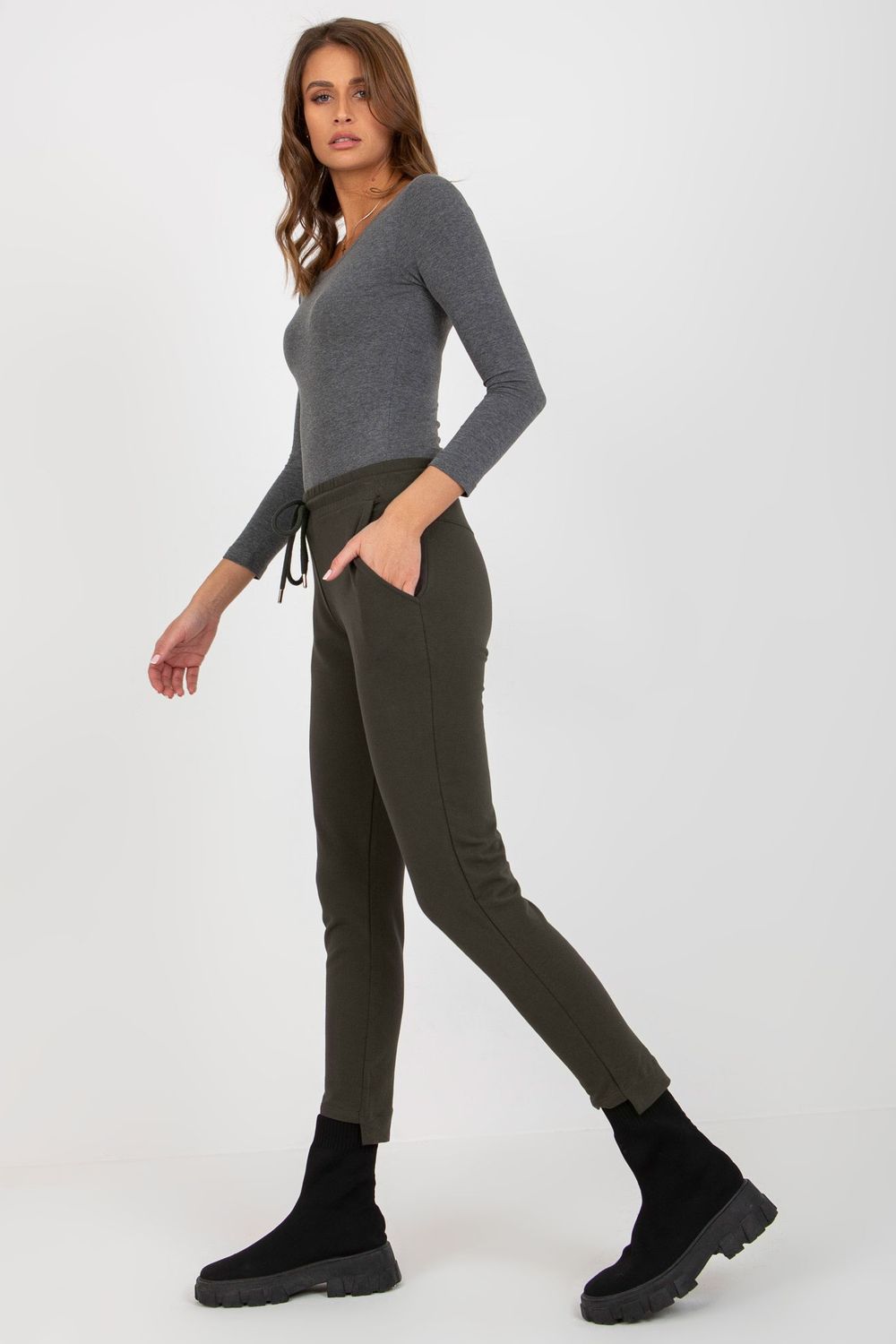 Spodnie Dresowe Model RV-DR-8380.25P Khaki - Relevance191229 - Zielony - obrazek 2
