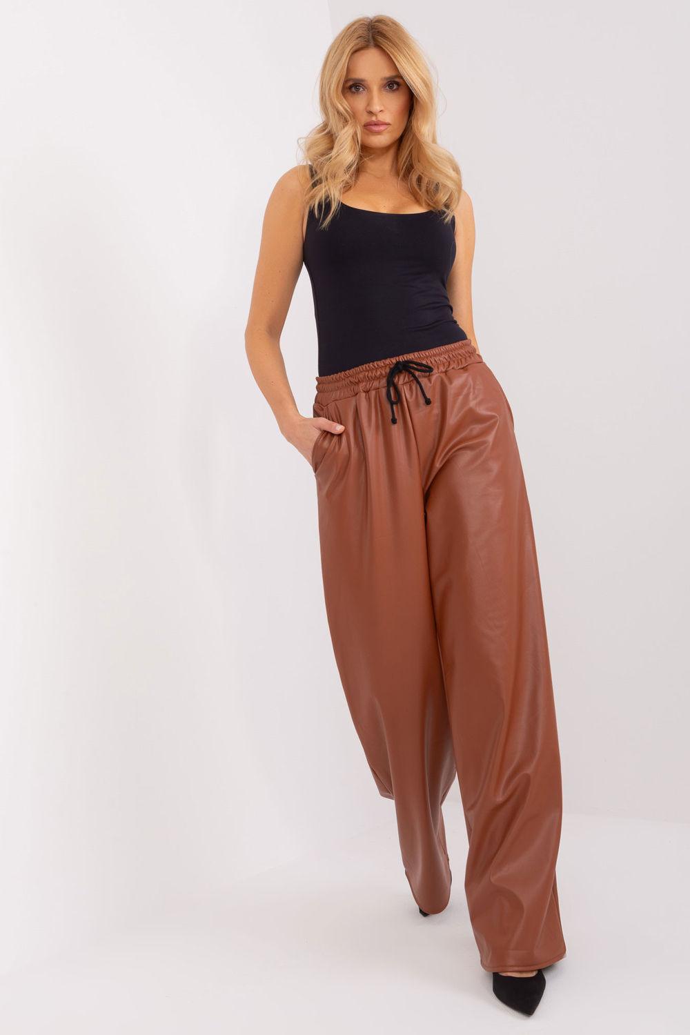 Spodnie Damskie Model LK-SP-509453.47 Light Brown - Lakerta191564 - Brązowy - obrazek 4