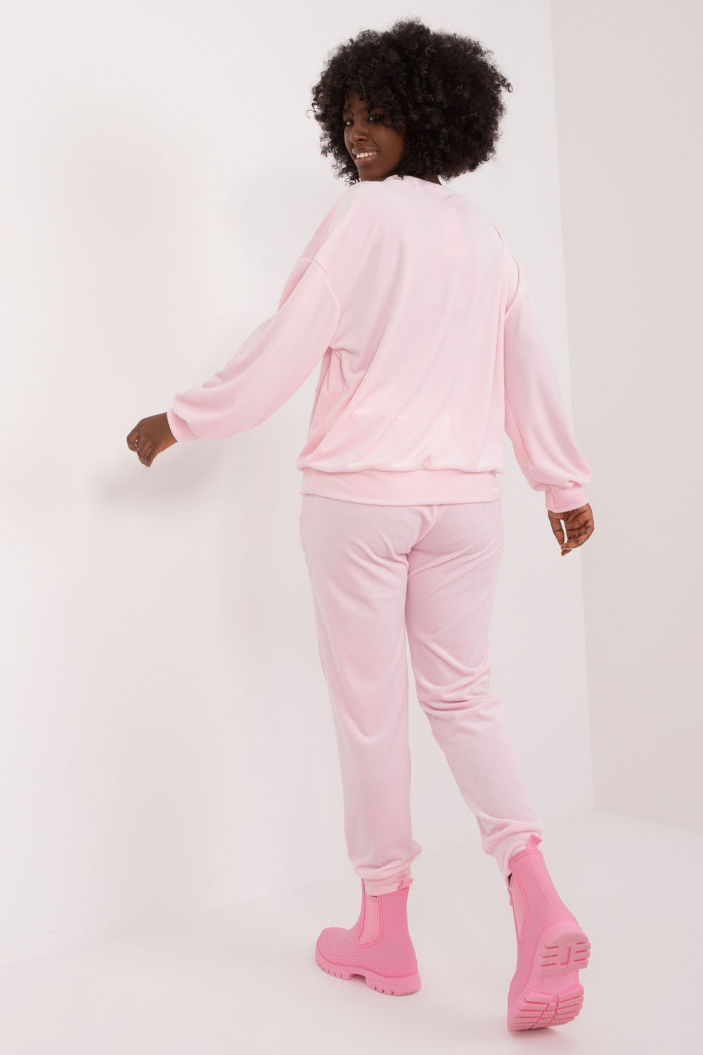 Spodnie Komplet Model DHJ-KMPL-8655.05 Light Pink - Italy Moda193026 - Różowy - obrazek 3