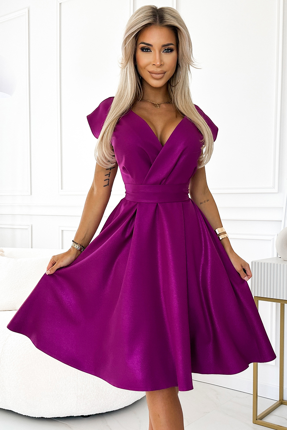 Sukienka Model Scarlett 348-8 Fuksja Brokat - Numoco197120 - Fioletowy