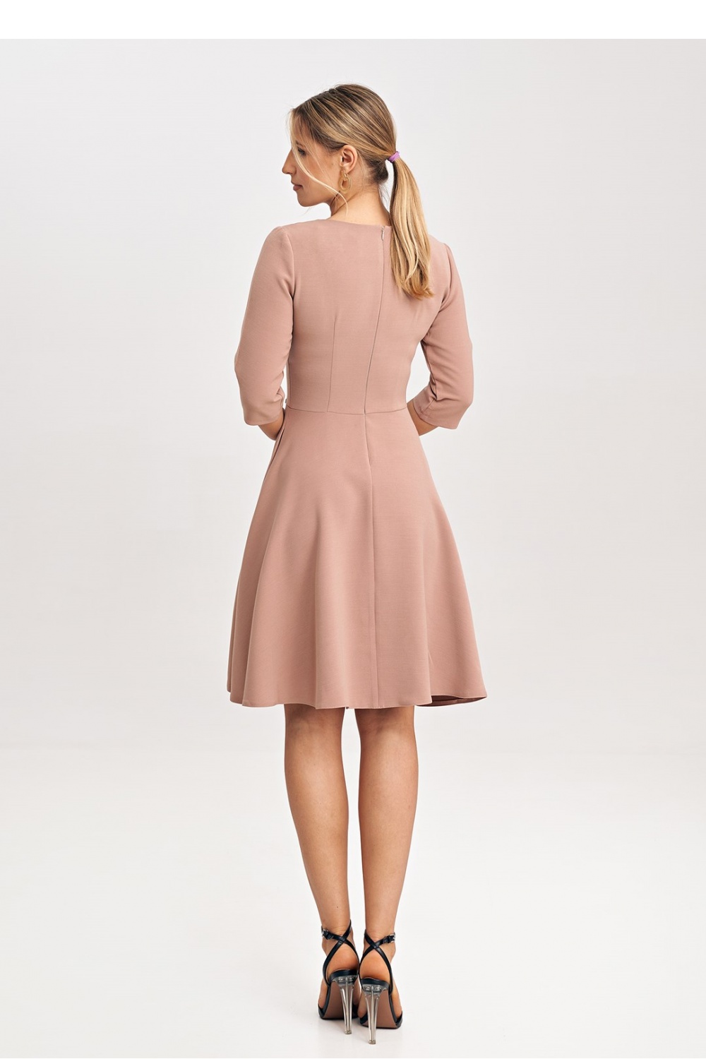 Sukienka Model M1029 Pink - Figl198488 - Różowy - obrazek 3