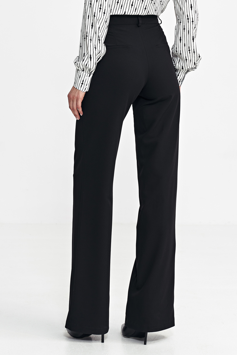 Spodnie bootcut, z krytym guzikiem SD101 Black - Nife200387 - Czarny - obrazek 3