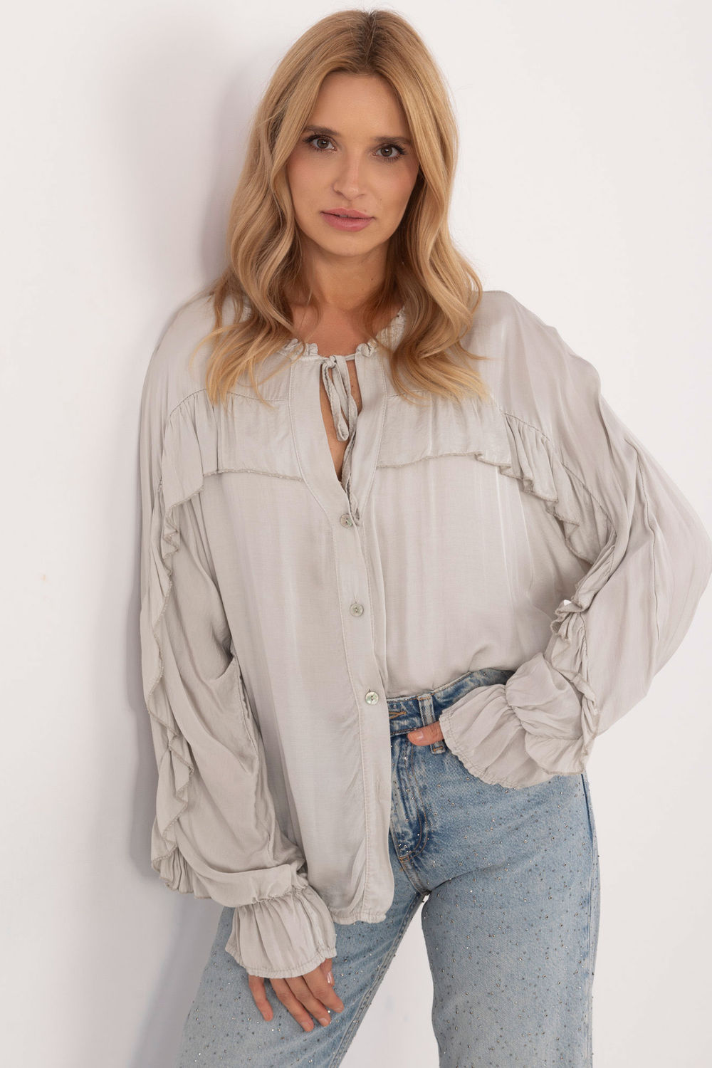 Koszula Damska Model TW-KS-BI-12022.16P Light Grey - Och Bella202300 - Szary