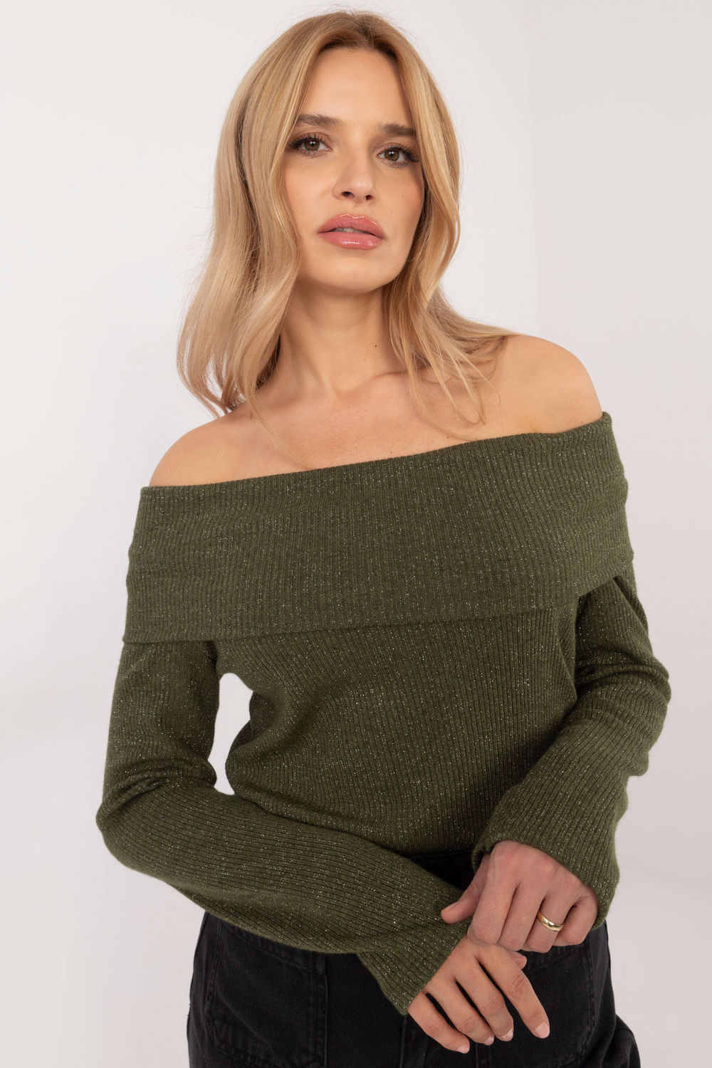 Sweter Damski Model DHJ-SW-A2449.33 Khaki - Italy Moda202748 - Zielony - obrazek 2