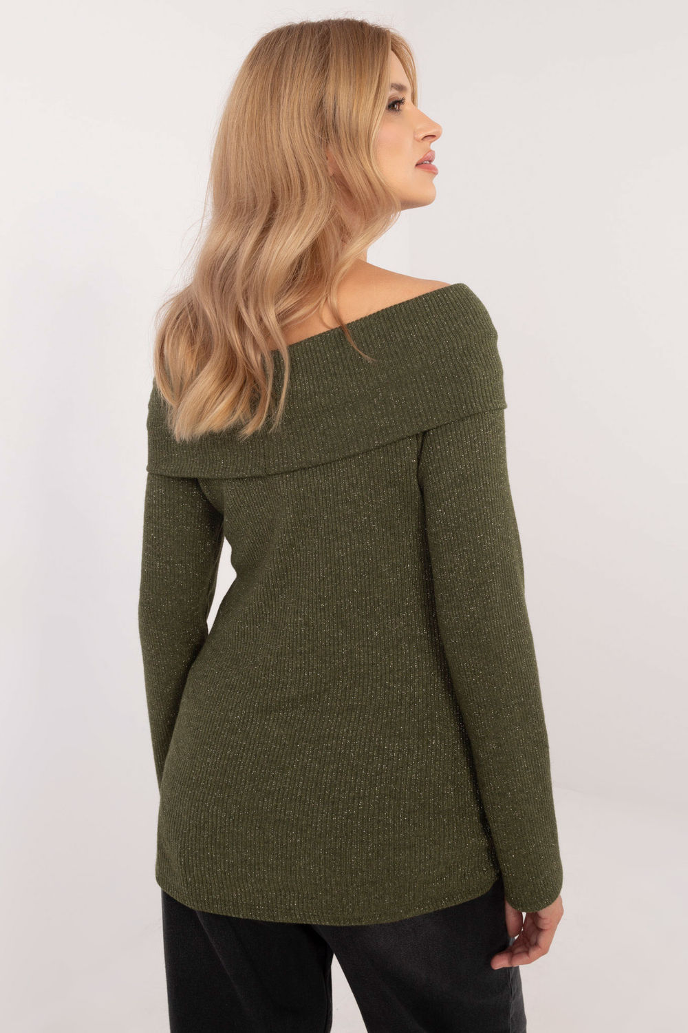 Sweter Damski Model DHJ-SW-A2449.33 Khaki - Italy Moda202748 - Zielony - obrazek 3