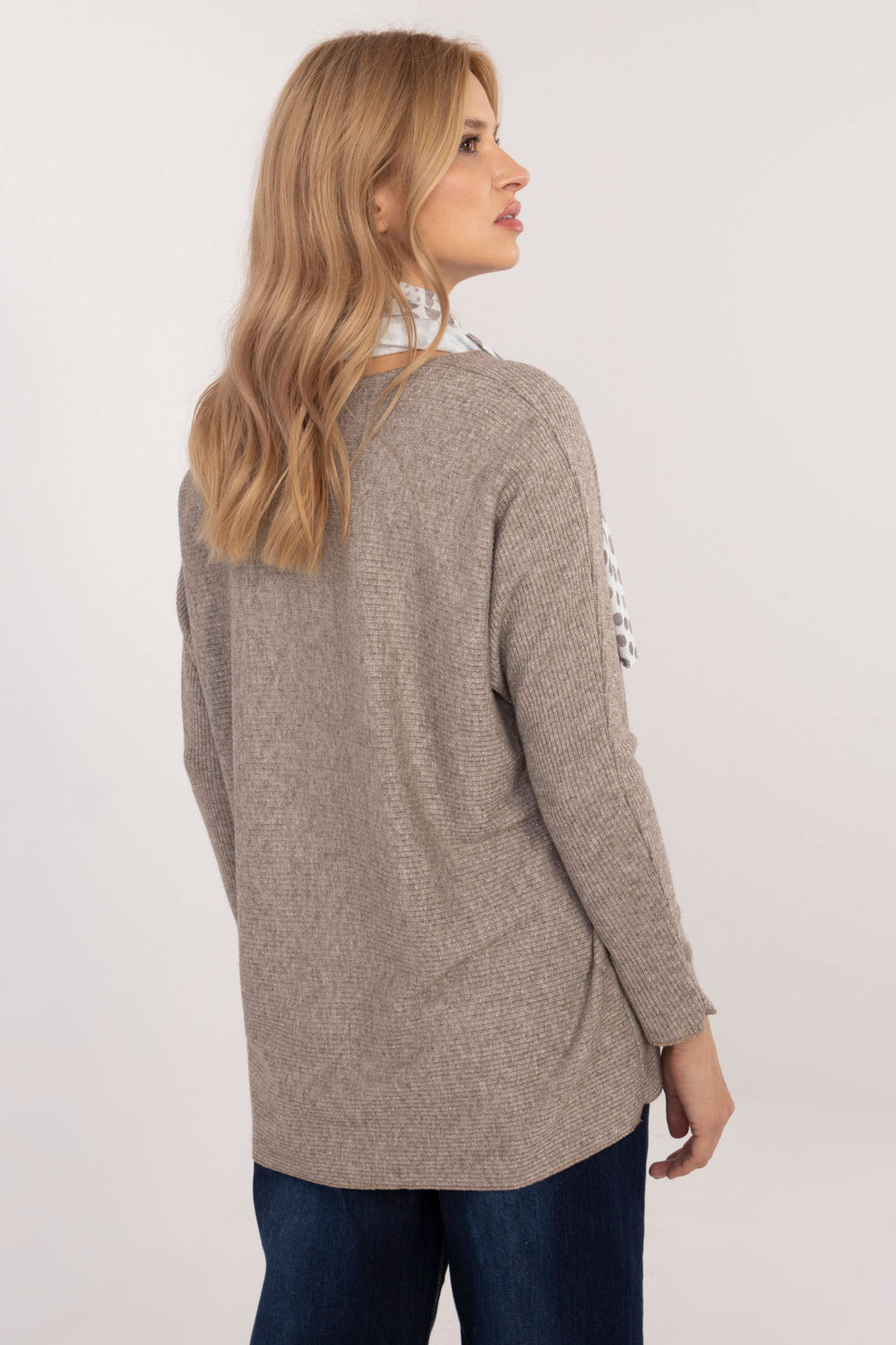 Sweter Damski Model DHJ-BZ-19226.91 Dark Beige - Italy Moda202906 - Beżowy - obrazek 3