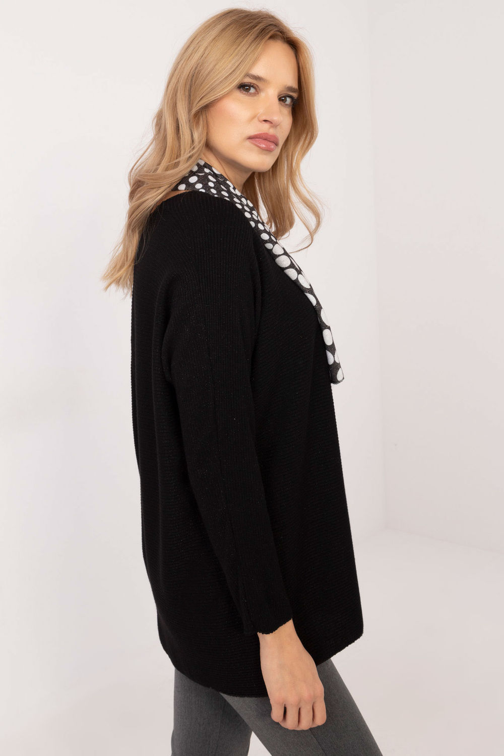 Sweter Damski Model DHJ-BZ-19226.91 Black - Italy Moda202908 - Czarny - obrazek 3