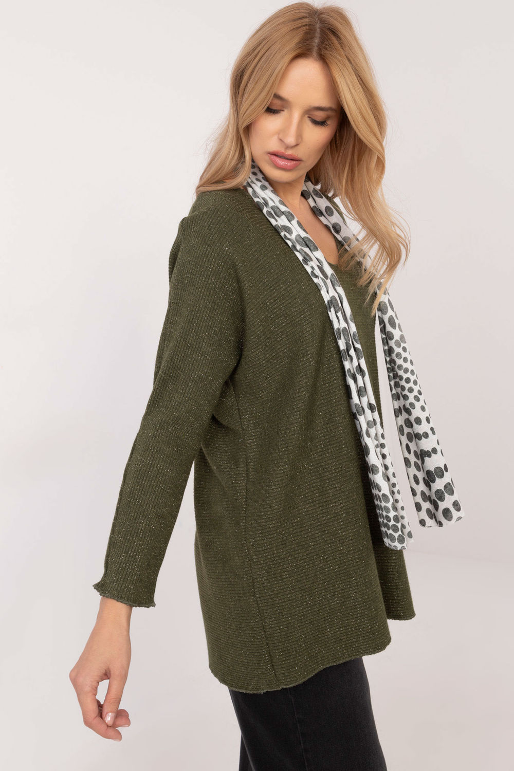 Sweter Damski Model DHJ-BZ-19226.91 Khaki - Italy Moda202910 - Zielony