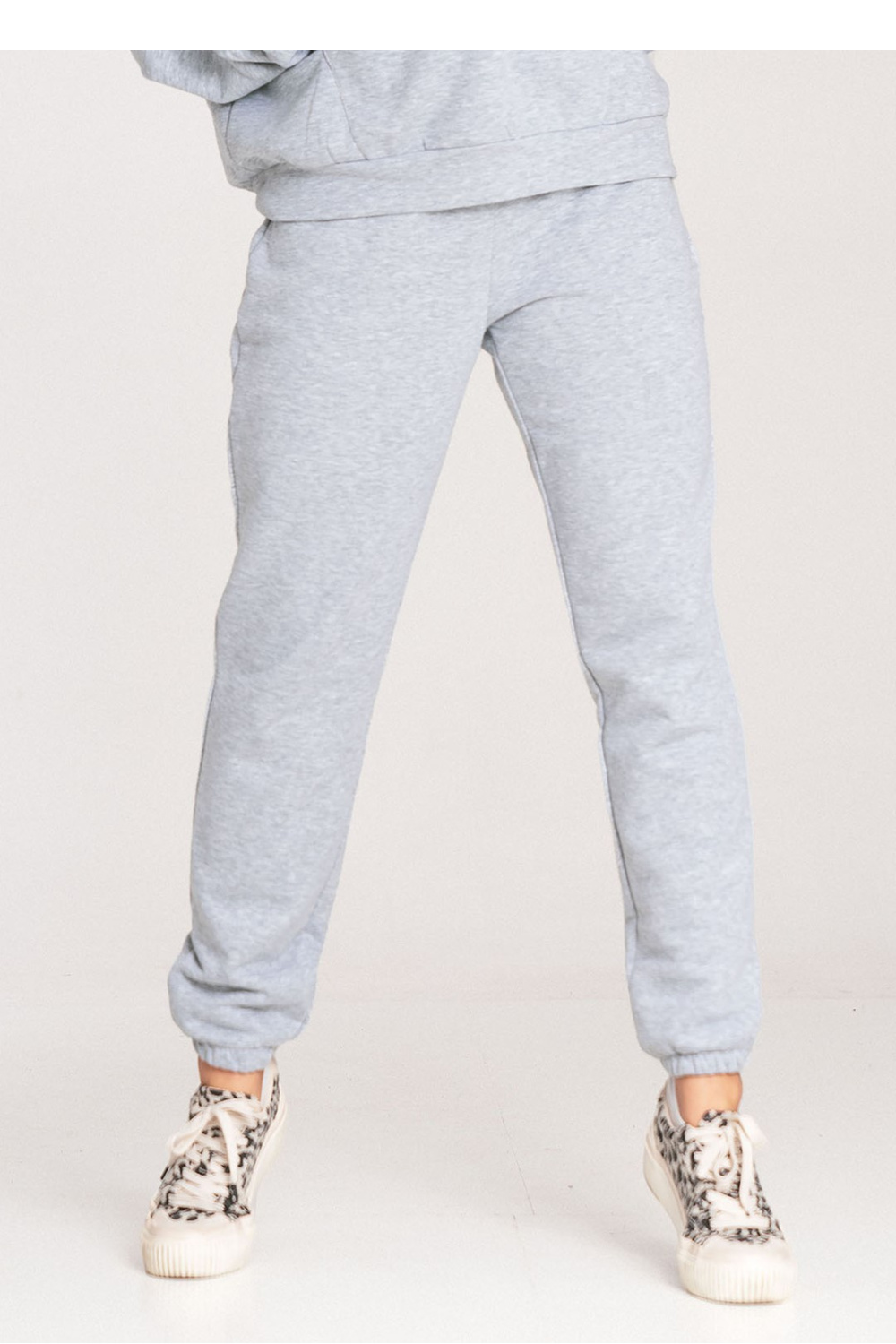 Spodnie Dresowe Model M1056 Grey - Figl203129 - Szary