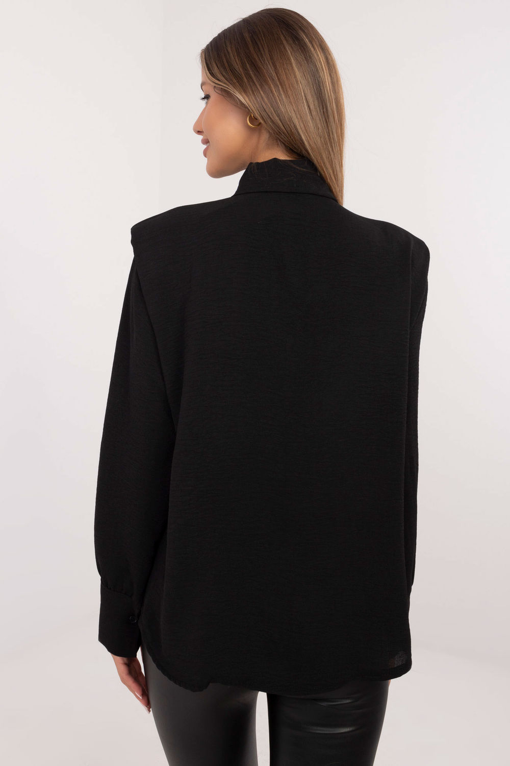 Koszula Damska Model MI-KS-61527.56 Black - Italy Moda203733 - Czarny - obrazek 3