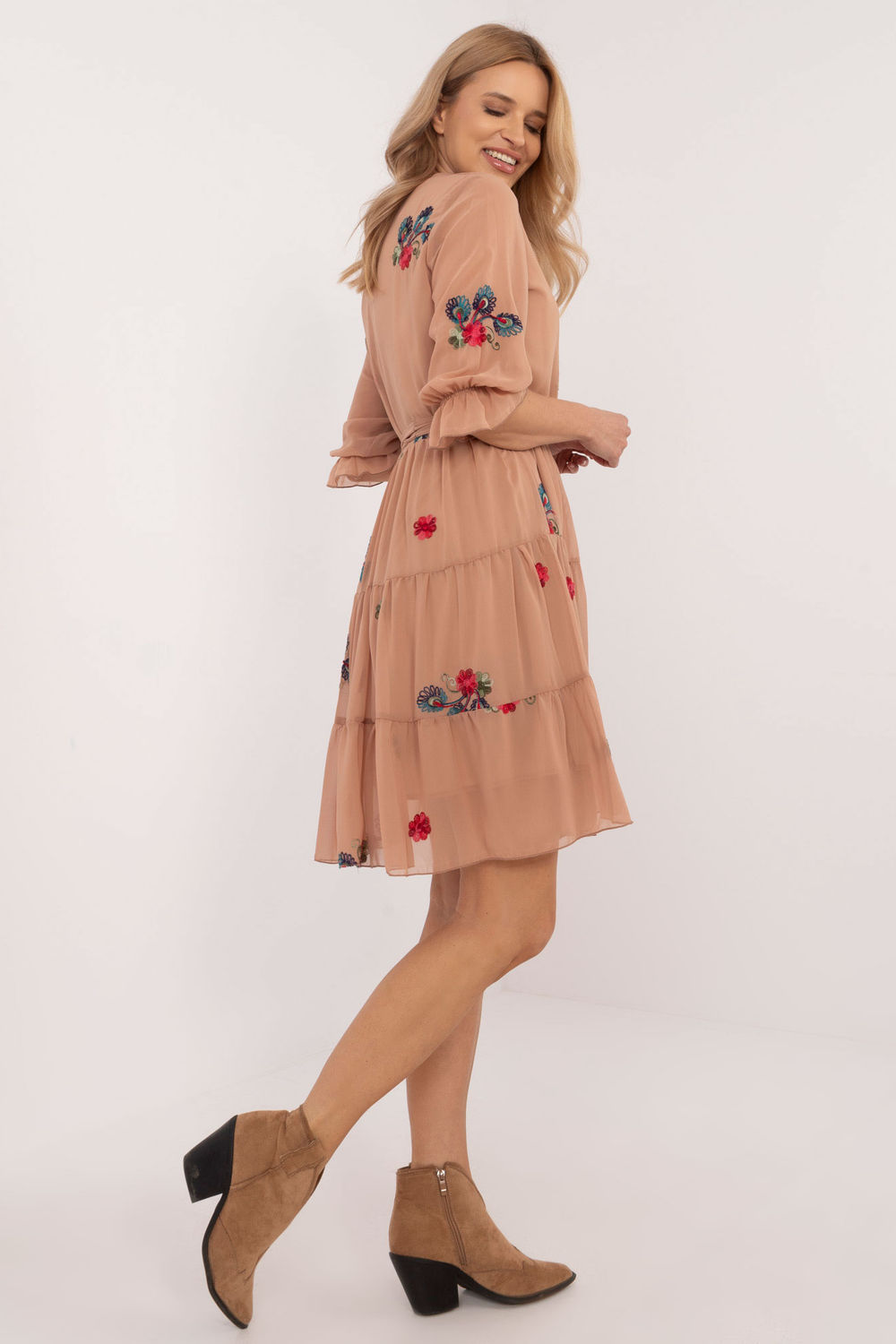 Sukienka Model LK-SK-509768.34 Camel - Lakerta203866 - Brązowy - obrazek 2