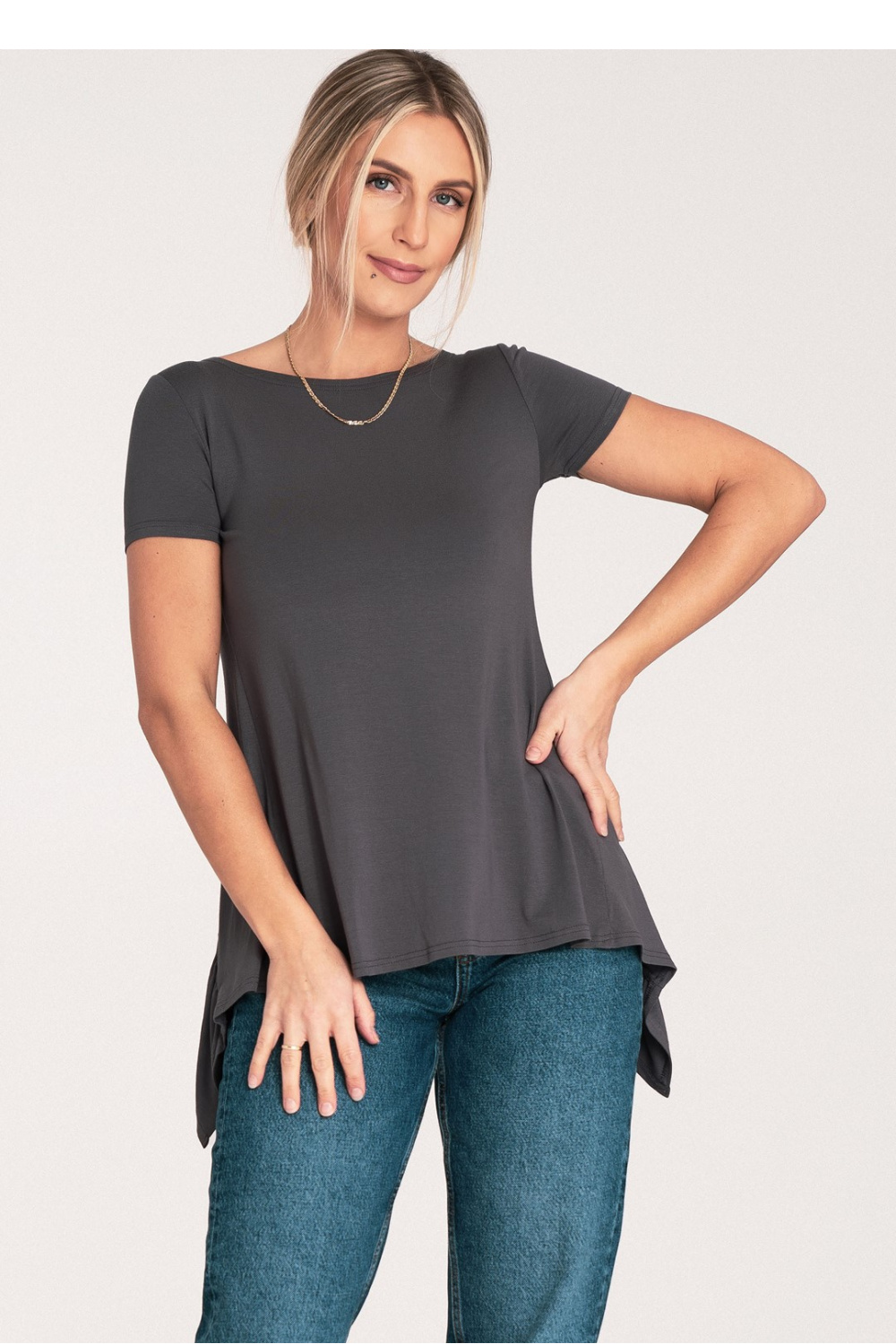 Bluzka Model M1051 Dark Grey - Figl204336 - Szary