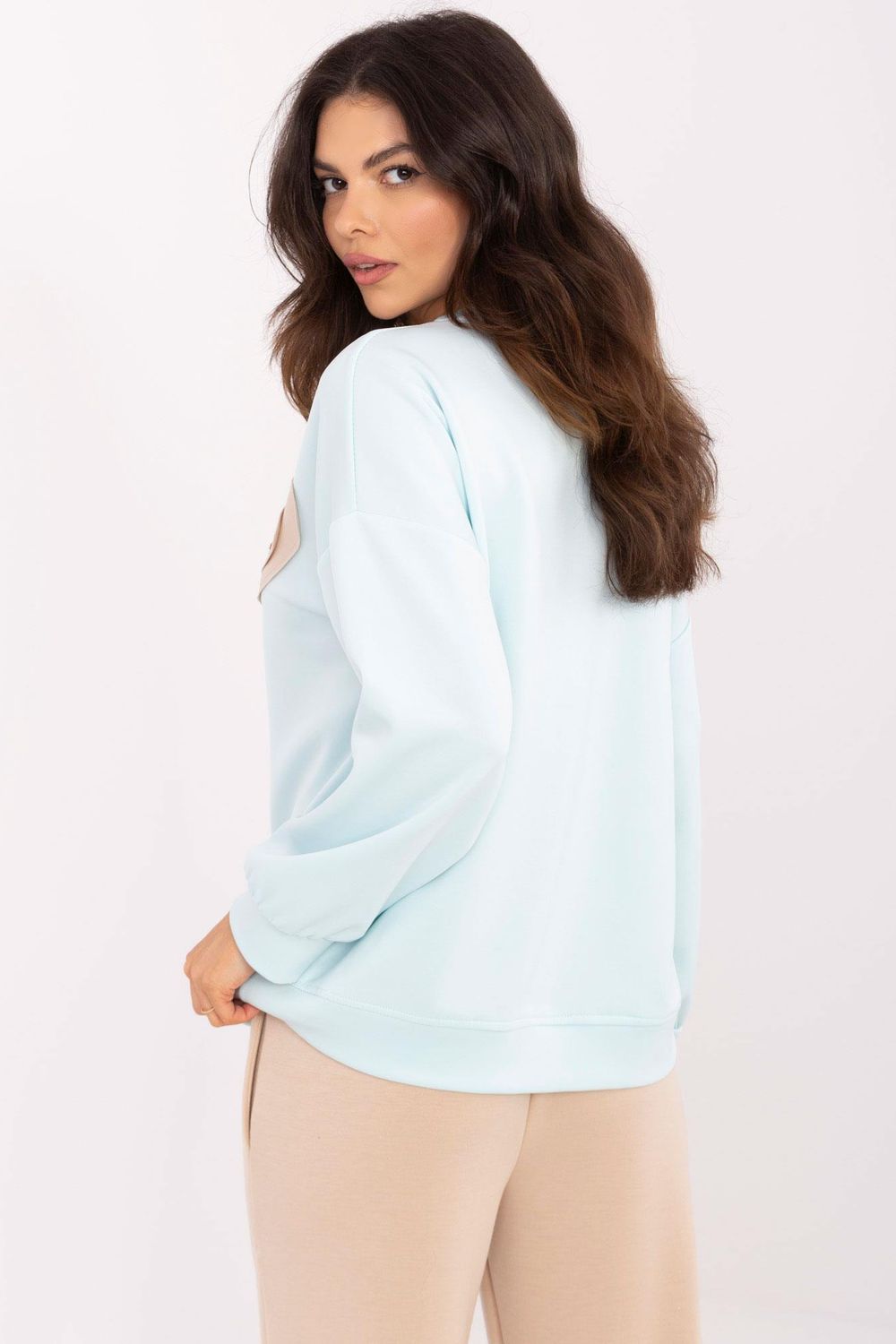 Bluza Damska Model DHJ-BL-20322.72 Light Blue - Italy Moda207028 - Niebieski - obrazek 3