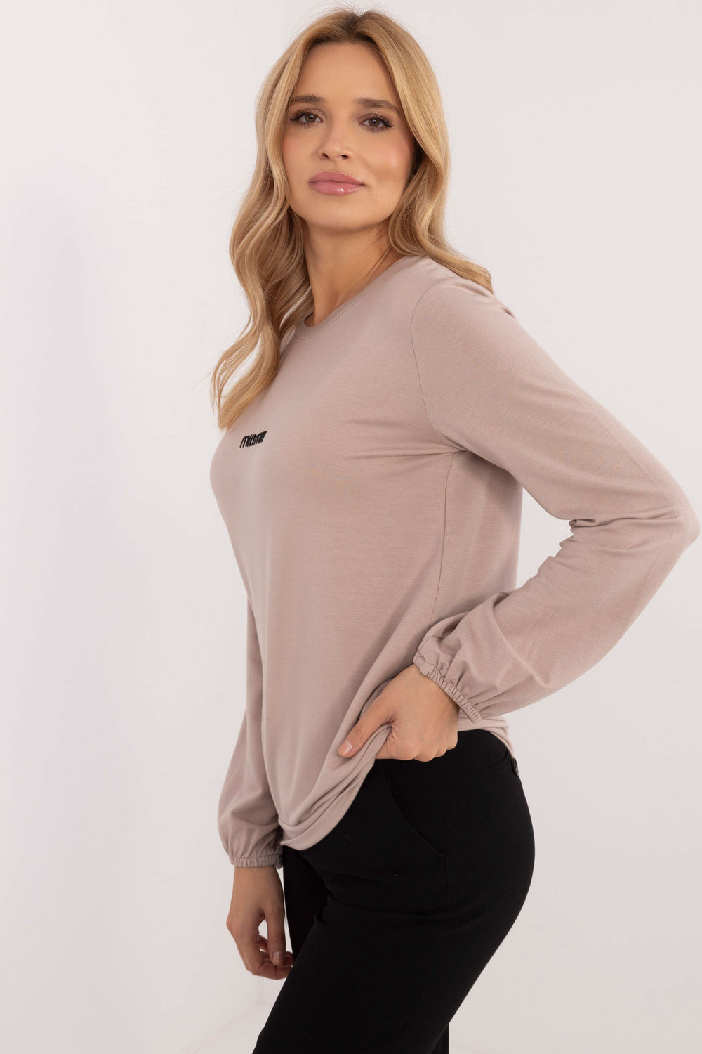 Bluzka Model RV-BZ-A-162.96 Beige - Relevance208240 - Beżowy - obrazek 2