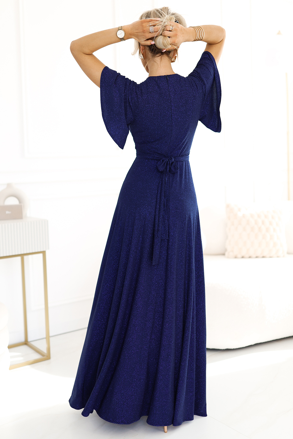 Sukienka Model Jennifer 581-5 Navy Brokat - Numoco210092 - Granatowy - obrazek 2