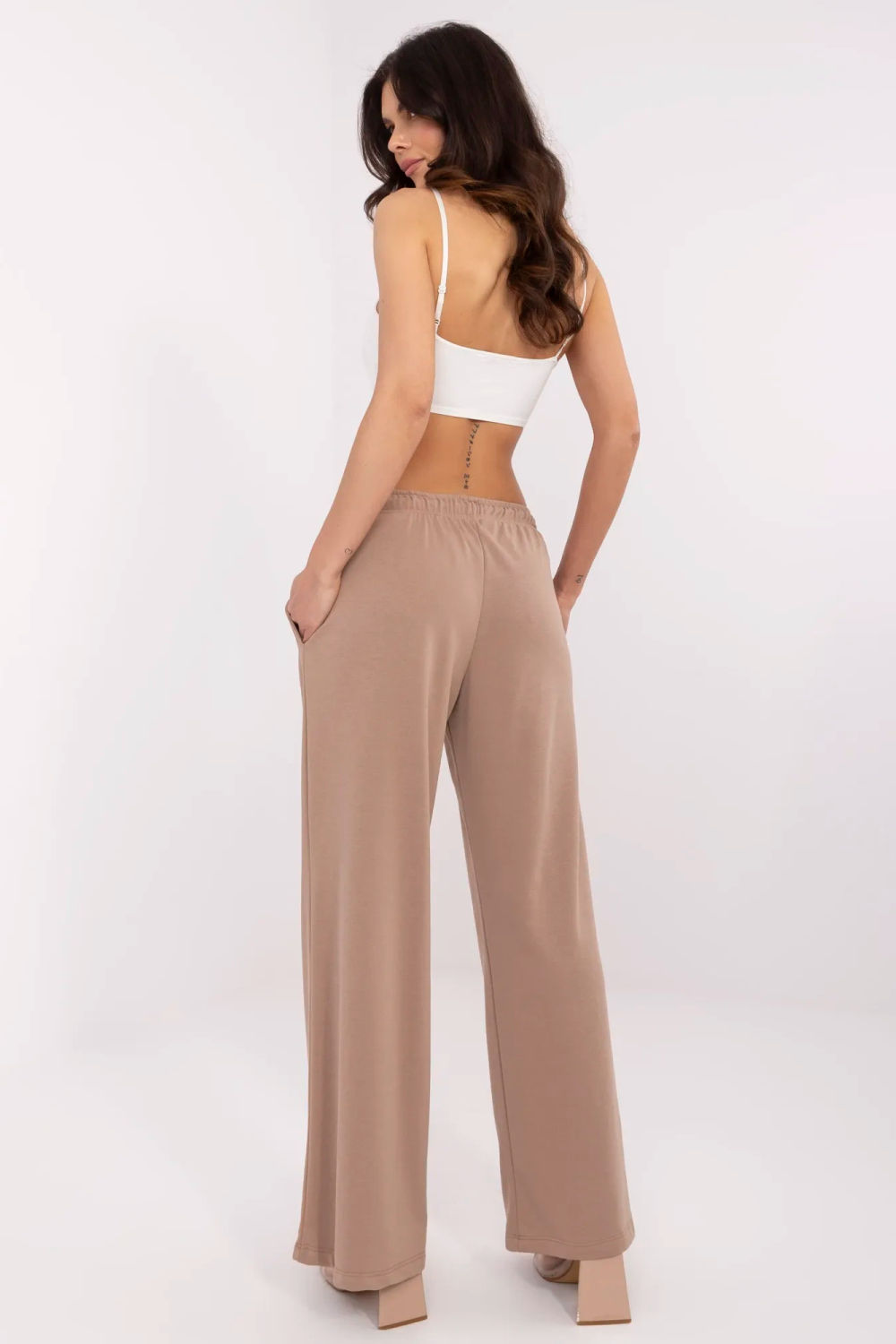 Spodnie Dresowe Model RV-DR-A590.08 Dark Beige - Relevance210621 - Beżowy - obrazek 3