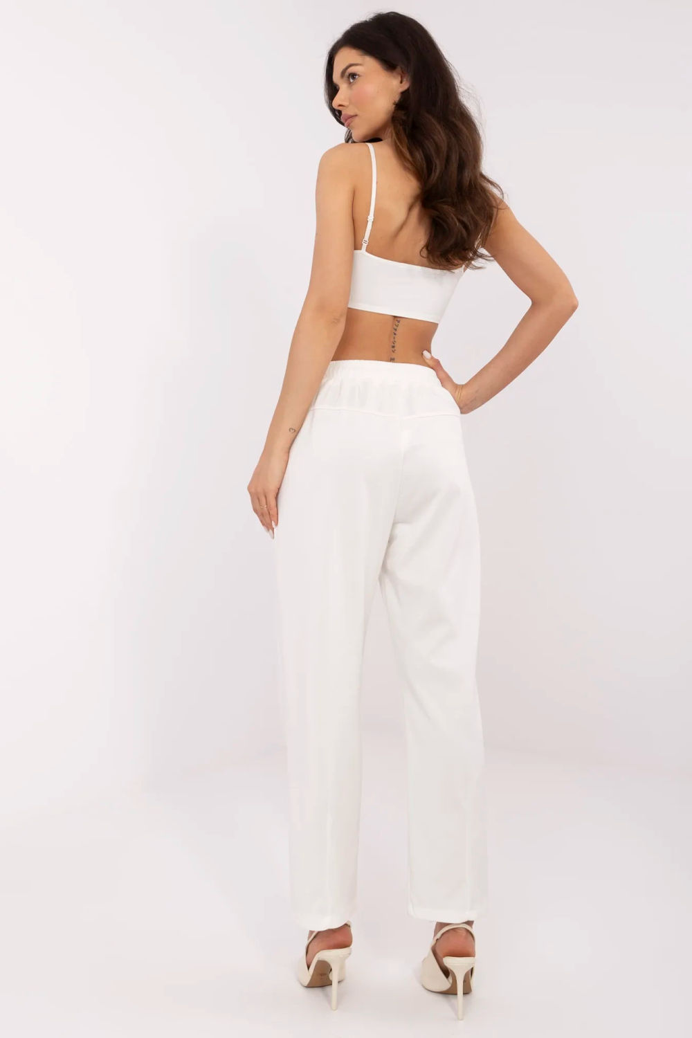 Spodnie Dresowe Model DHJ-SP-20523.66P Ecru - Italy Moda210960 - Beżowy - obrazek 3