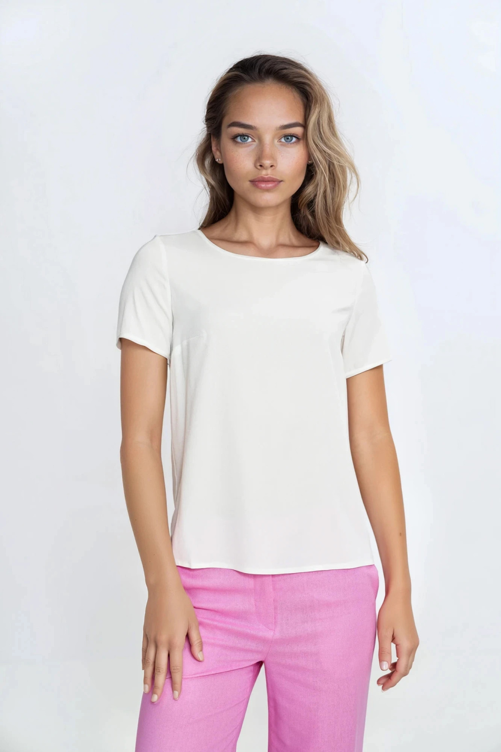 Bluzka basic z krótkim rękawem B193 Ecru - Nife211801 - Beżowy
