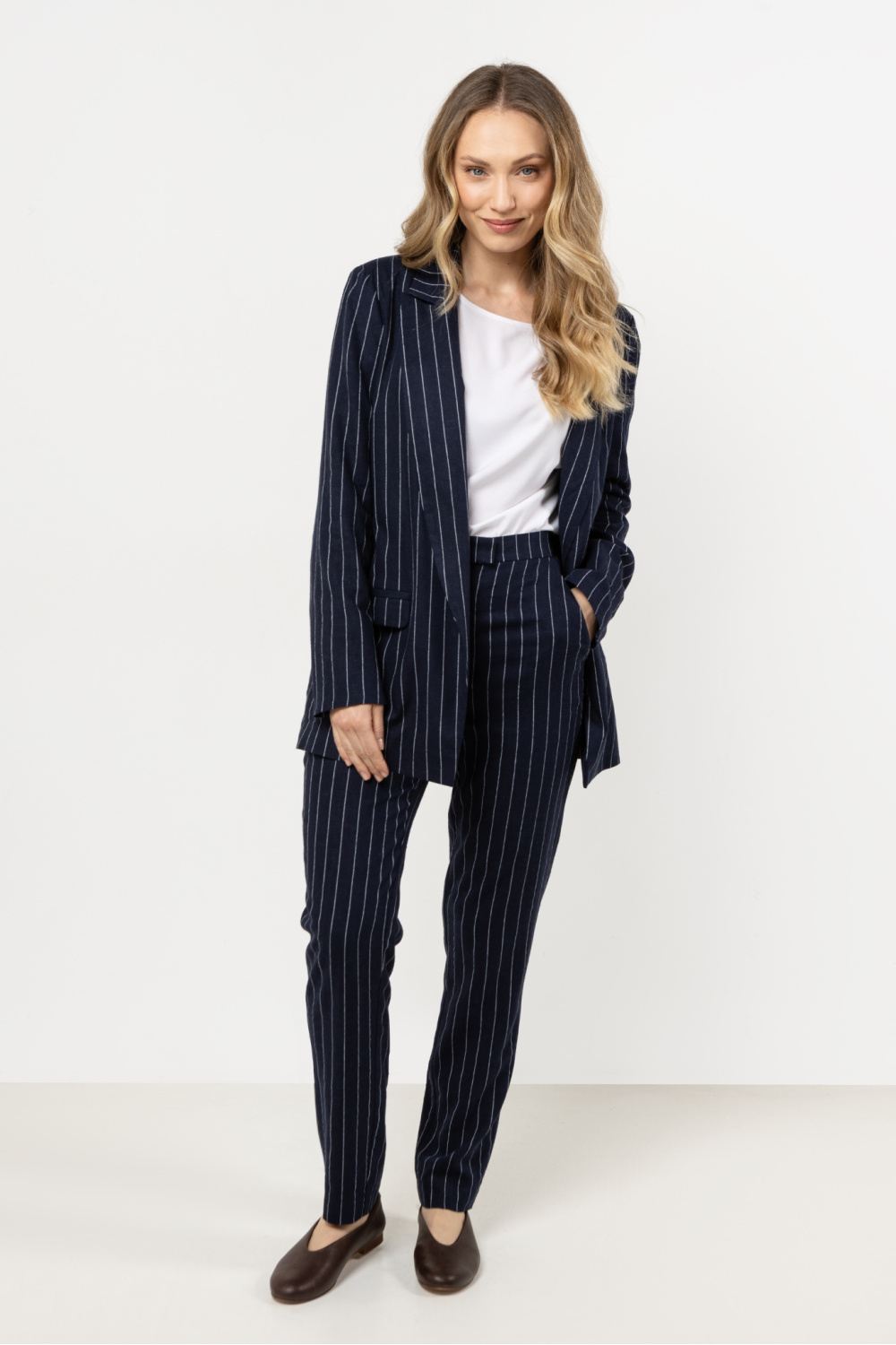 Spodnie Damskie Model A726 Navy - awama212184 - Granatowy - obrazek 4