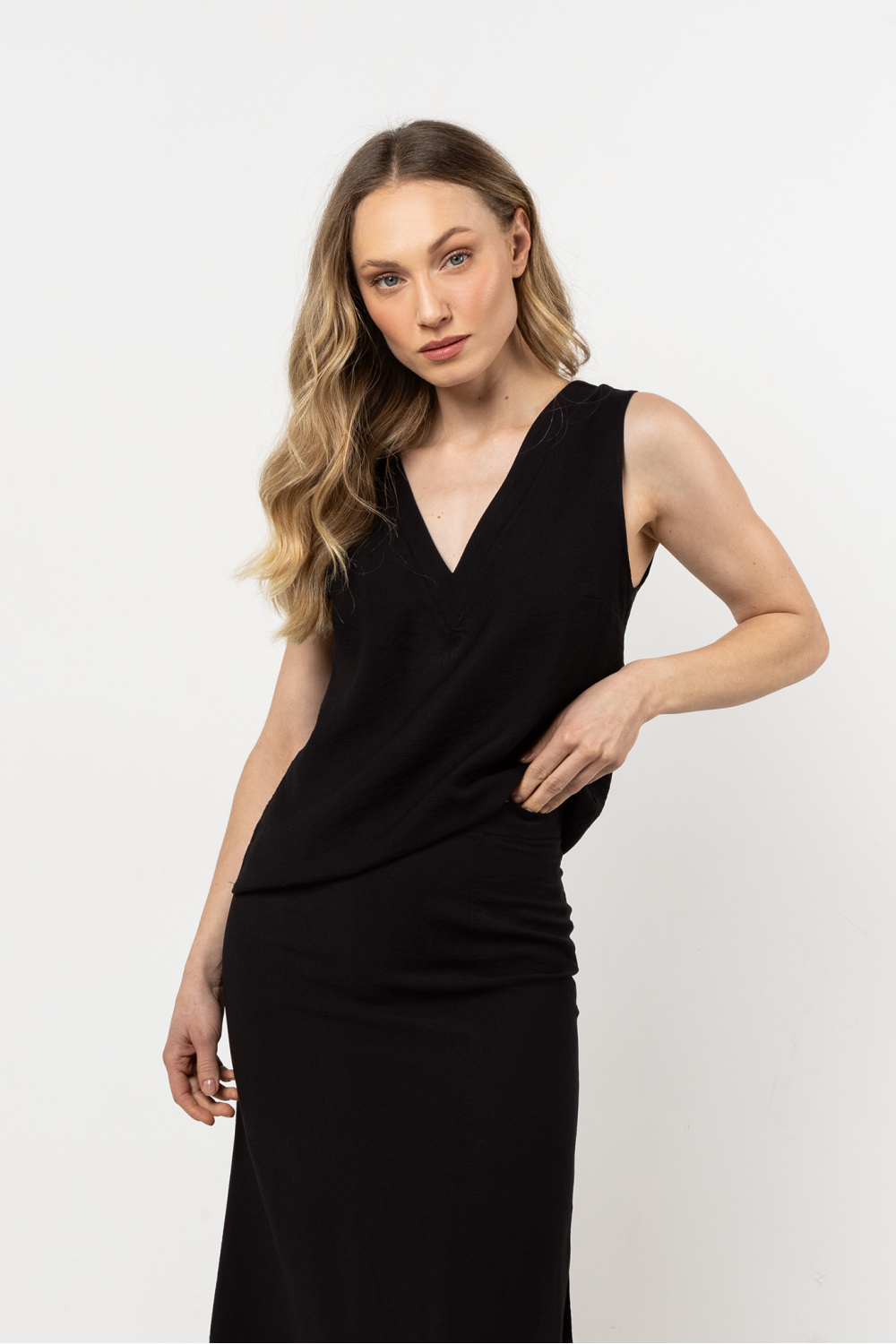 Bluzka Model A718 Black - awama212206 - Czarny