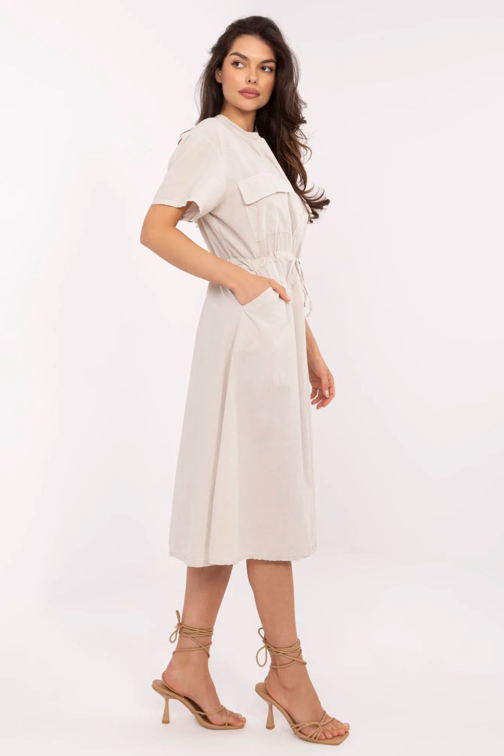 Sukienka Model MI-SK-109898.68 Beige - Italy Moda213597 - Beżowy - obrazek 2