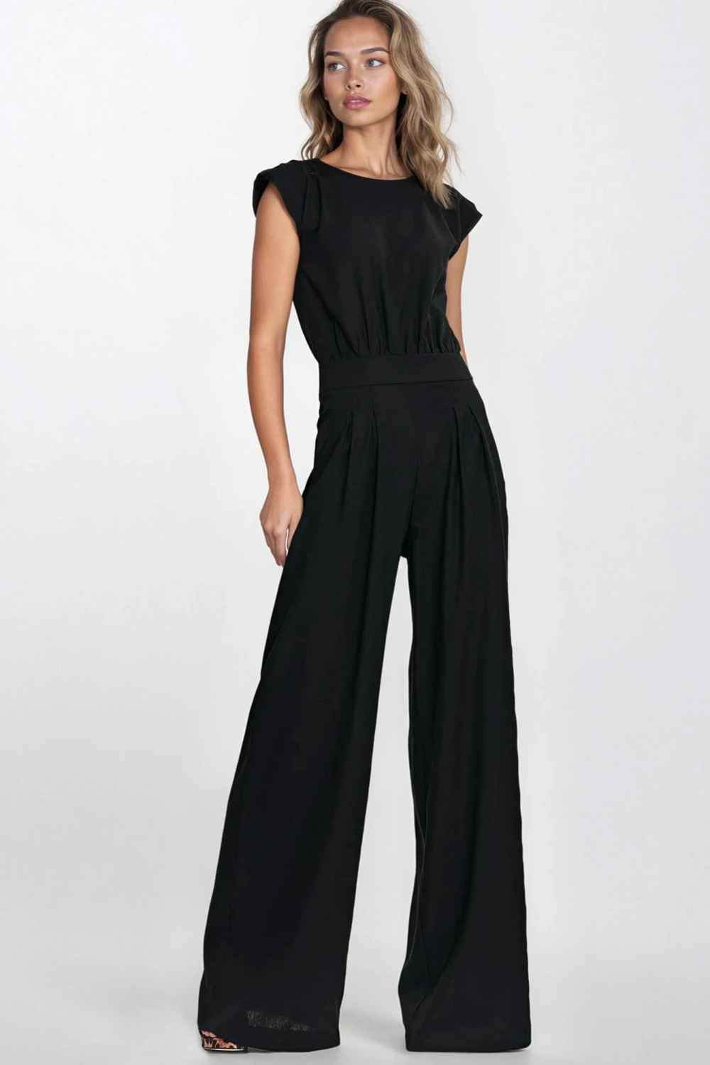 Kombinezon z rayonu z nogawkami palazzo KM42 Black - Nife213981 - Czarny