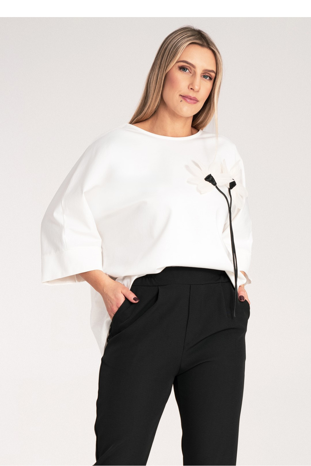 Bluzka Model M1118 White - Figl214901 - Biały - obrazek 2