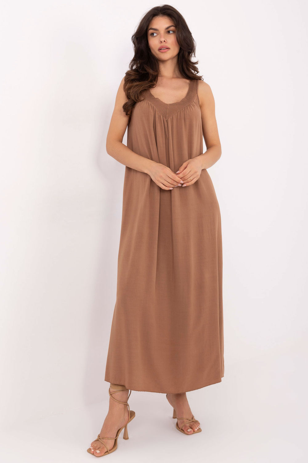 Sukienka Model TW-SK-BI-L0125.52 Brown - Och Bella215230 - Brązowy