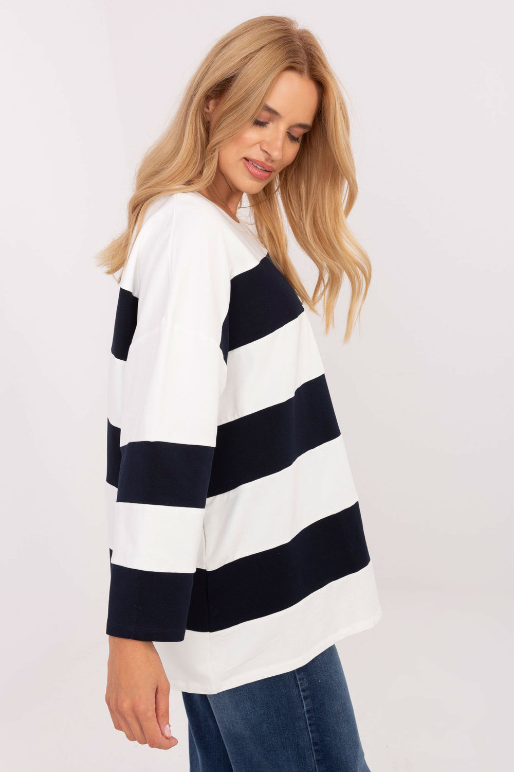 Bluzka Model RV-BZ-A833.50 Navy - Relevance217030 - Granatowy - obrazek 2