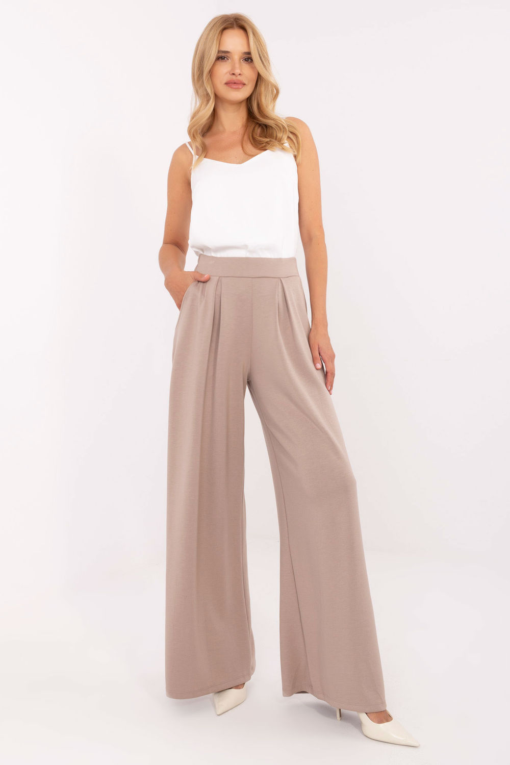 Spodnie Dresowe Model RV-DR-A613.69 Dark Beige - Relevance217048 - Beżowy