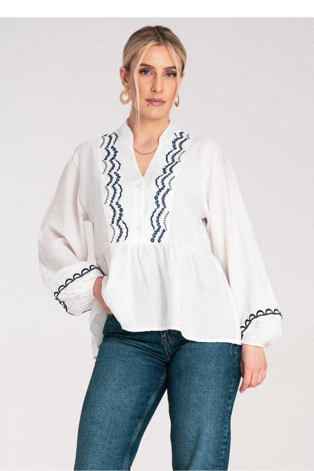 Bluzka Model M1192 White - Figl217067 - Biały - obrazek 2