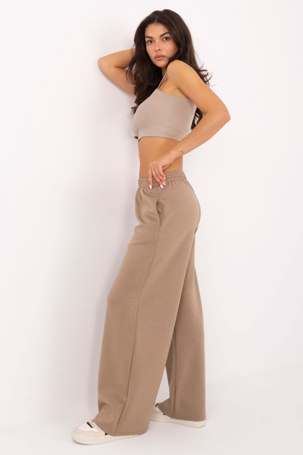 Spodnie Damskie Model IT-SP-21559.75 Dark Beige - Italy Moda218433 - Beżowy - obrazek 2
