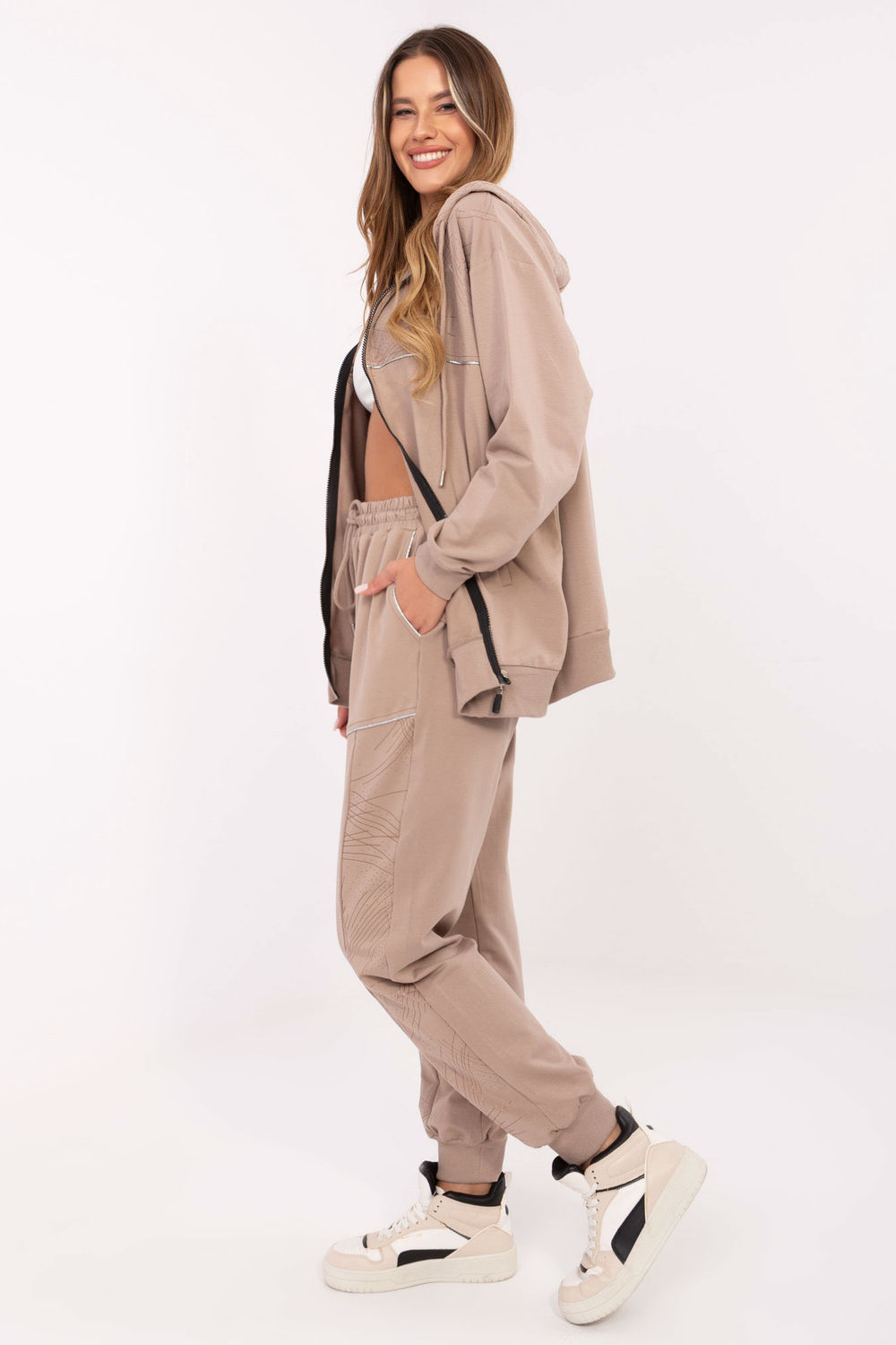Spodnie Komplet Model RV-KMPL-A881.15 Dark Beige - Relevance218609 - Beżowy - obrazek 2