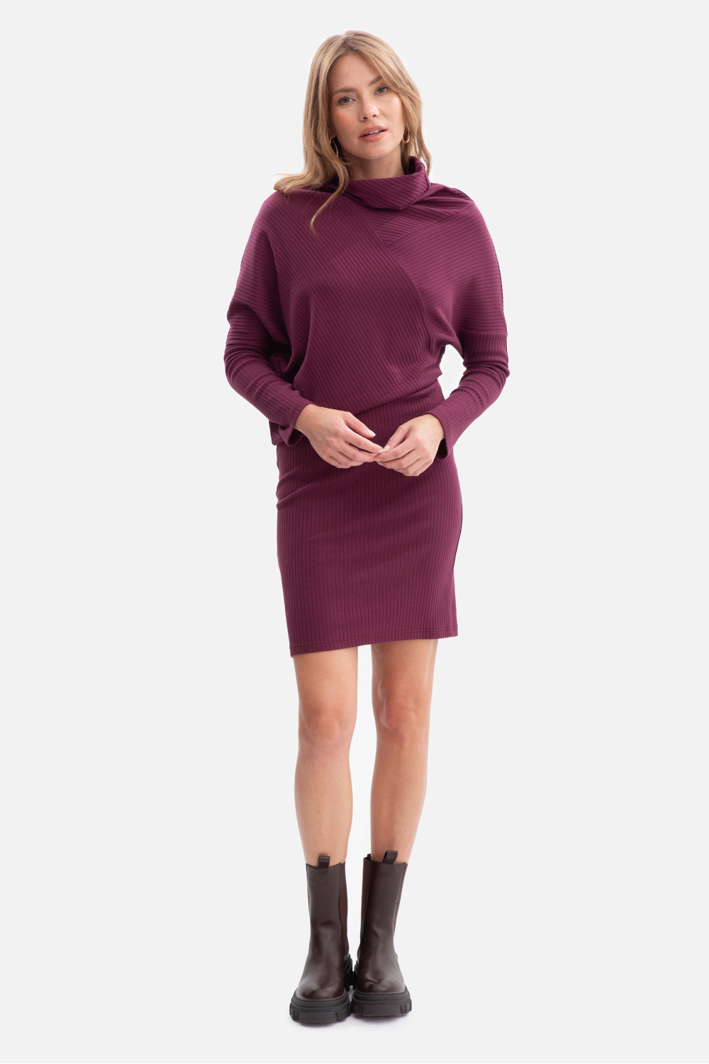 Sukienka Model B309 Śliwka - BeWear218623 - Fioletowy - obrazek 2