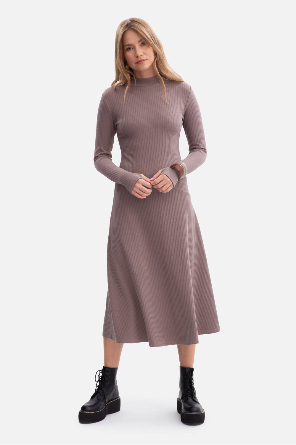 Sukienka Model B299 Cacao - BeWear218667 - Brązowy
