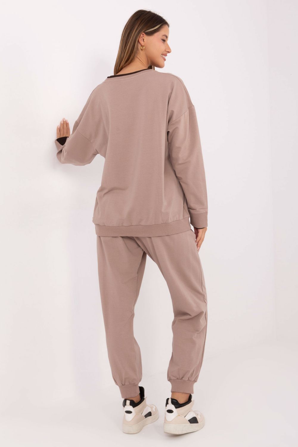 Spodnie Komplet Model RV-KMPL-A883.68 Dark Beige - Relevance218613 - Beżowy - obrazek 3