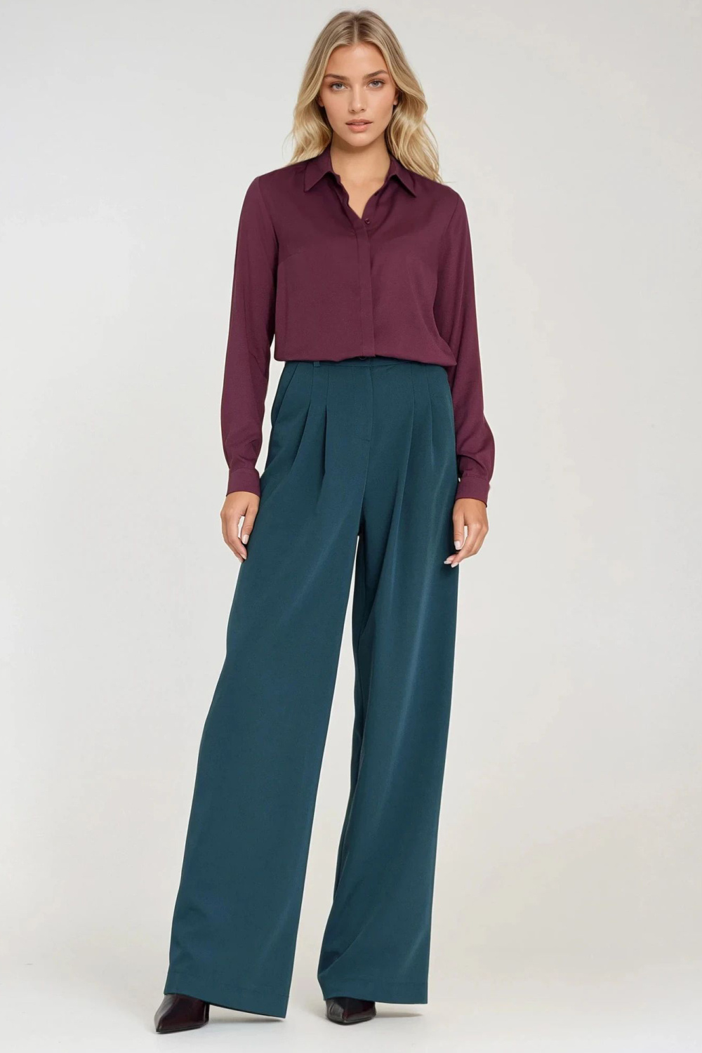 Spodnie z zakładkami wide leg SD122 Lazur - Nife219764 - Niebieski - obrazek 4