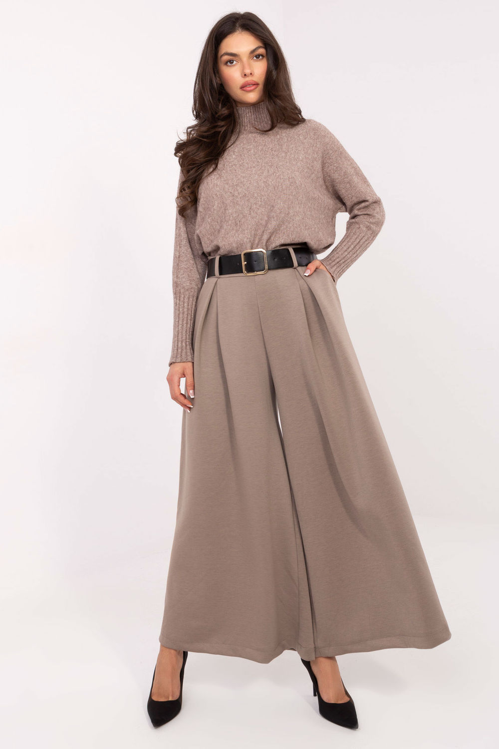 Spodnie Damskie Model IT-SP-17872.76 Beige - Italy Moda220012 - Beżowy