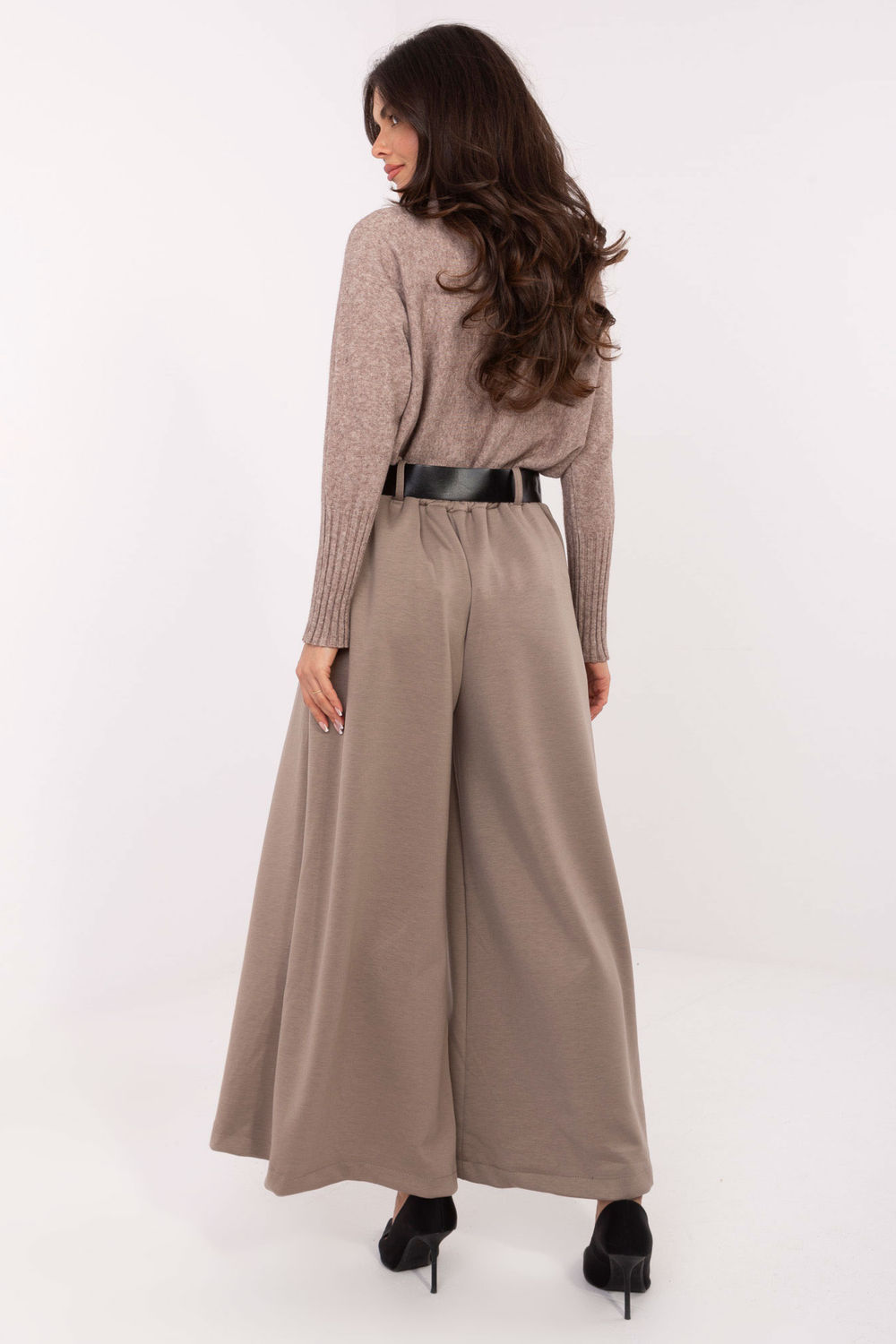 Spodnie Damskie Model IT-SP-17872.76 Beige - Italy Moda220012 - Beżowy - obrazek 3