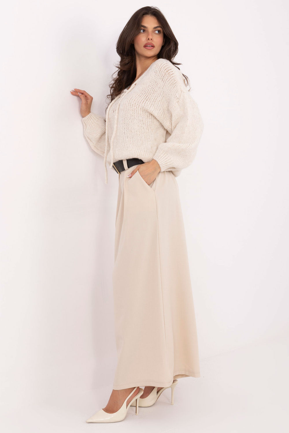 Spodnie Damskie Model IT-SP-19963.09P Light Beige - Italy Moda220023 - Beżowy - obrazek 2
