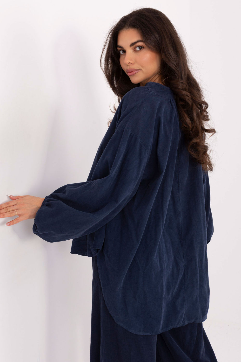 Bluzka Model IT-KS-233607.63 Navy - Italy Moda220276 - Granatowy - obrazek 3