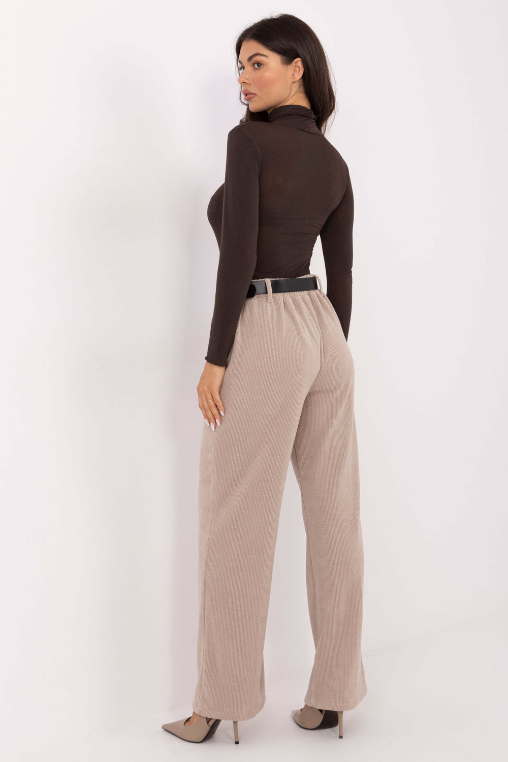 Spodnie Damskie Model IT-SP-FL8252.18P Beige - Italy Moda220752 - Beżowy - obrazek 3
