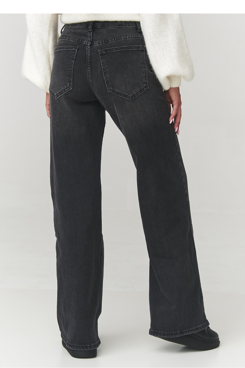 Spodnie Jeansy Damskie Model C26 Black - Makadamia220800 - Czarny - obrazek 3