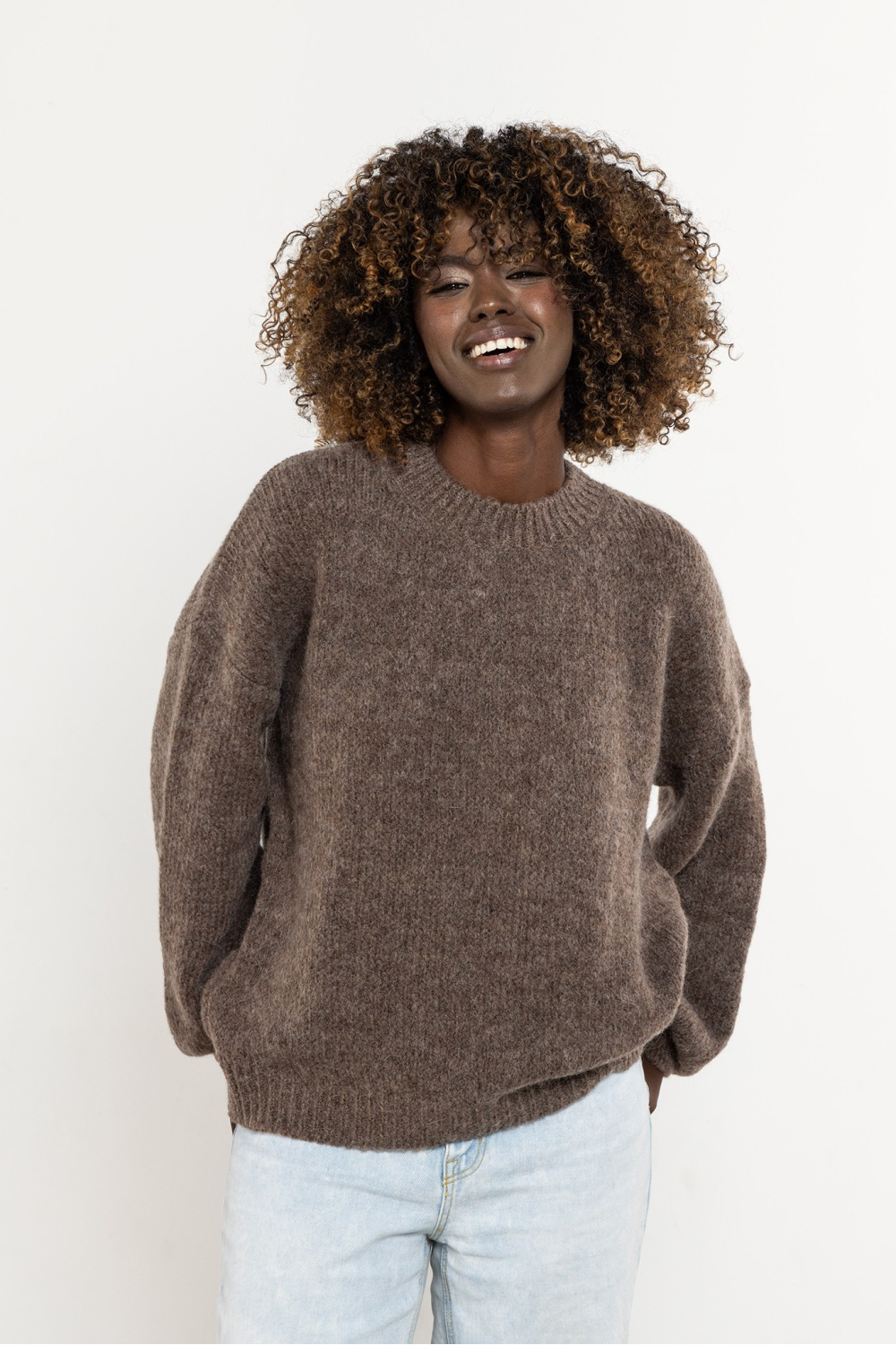 Sweter Damski Model A757 Carmel - awama220851 - Brązowy