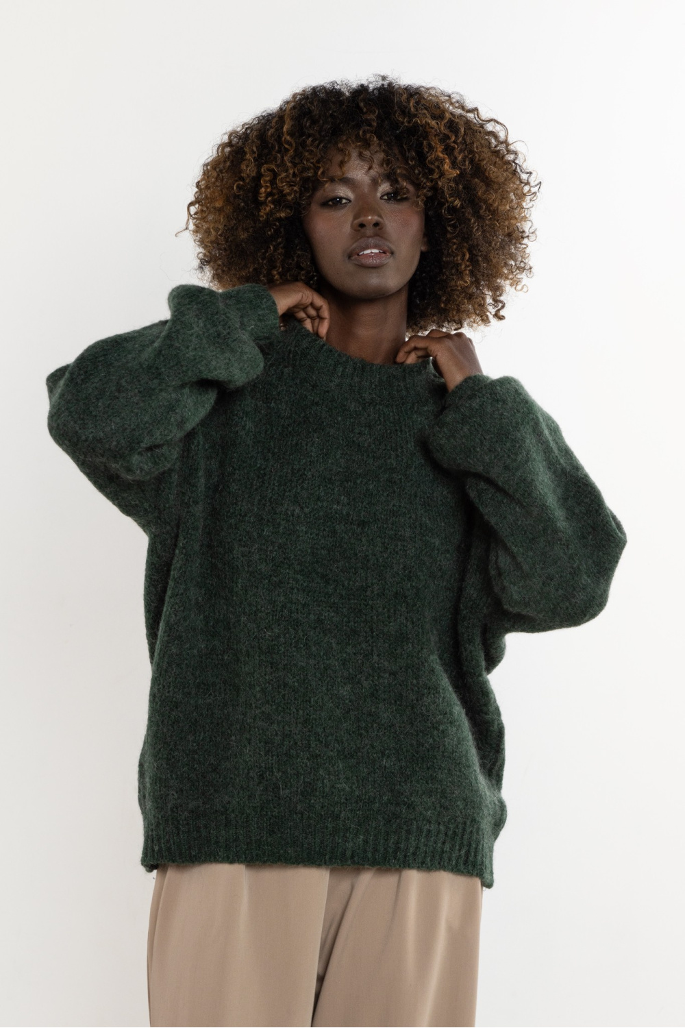 Sweter Damski Model A757 Bottle Green - awama220852 - Zielony - obrazek 4
