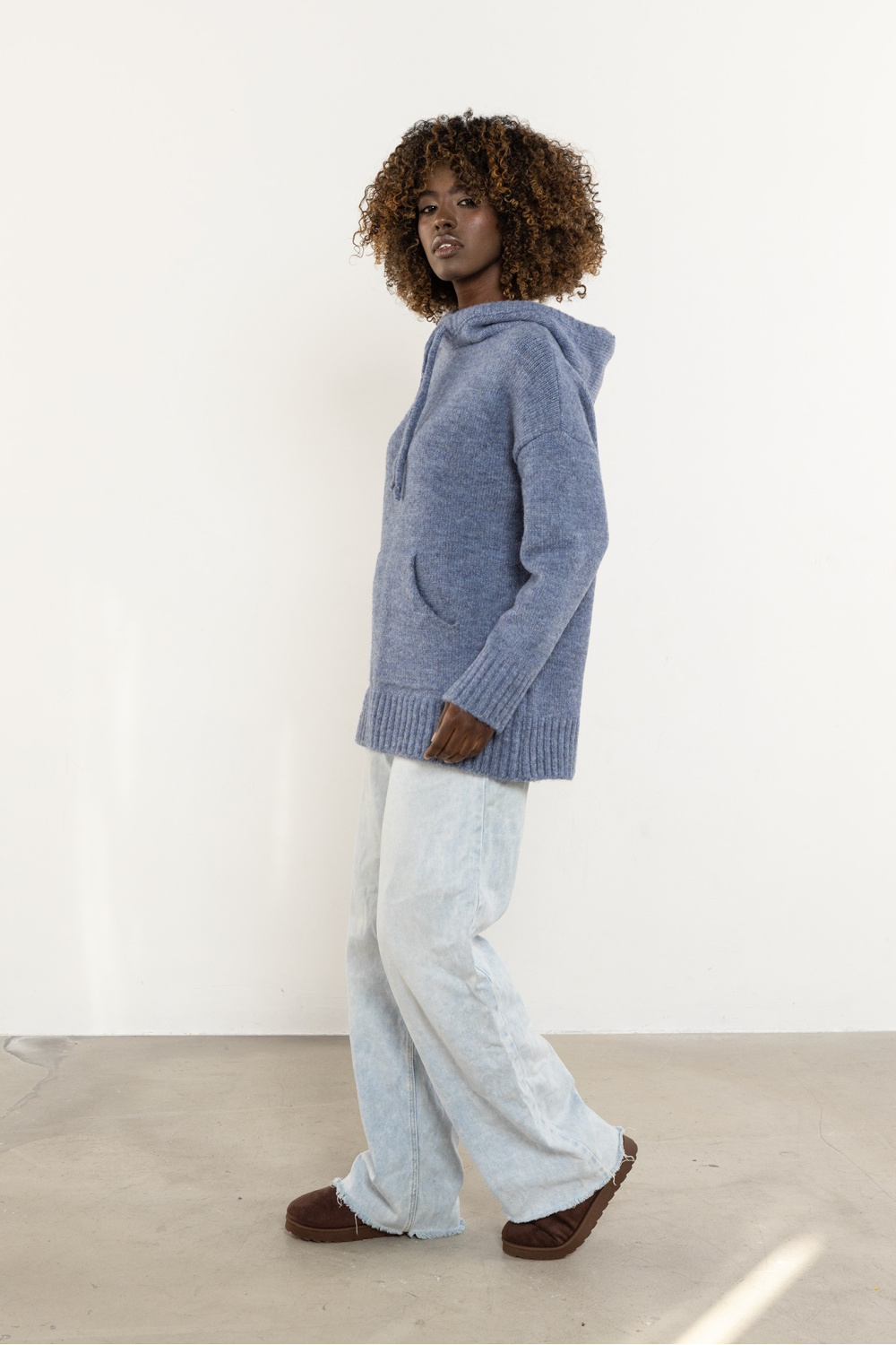 Sweter Damski Model A755 Blue - awama220858 - Niebieski - obrazek 4