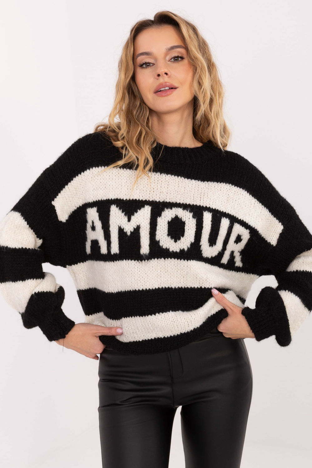 Sweter Damski Model MI-SW-2710.96 Black - Italy Moda221066 - Czarny