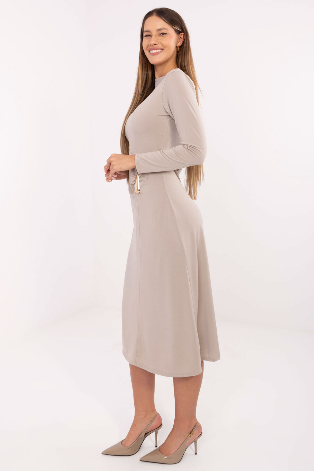 Sukienka Model IT-SK-21900.00 Beige - Italy Moda221312 - Beżowy - obrazek 2
